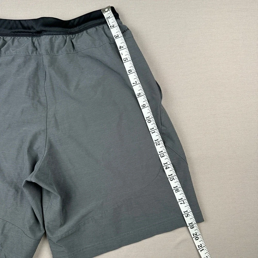 Adidas Aeroready Mens Gray Athletic Training Shorts Medium Black Trim Zipper Pkt